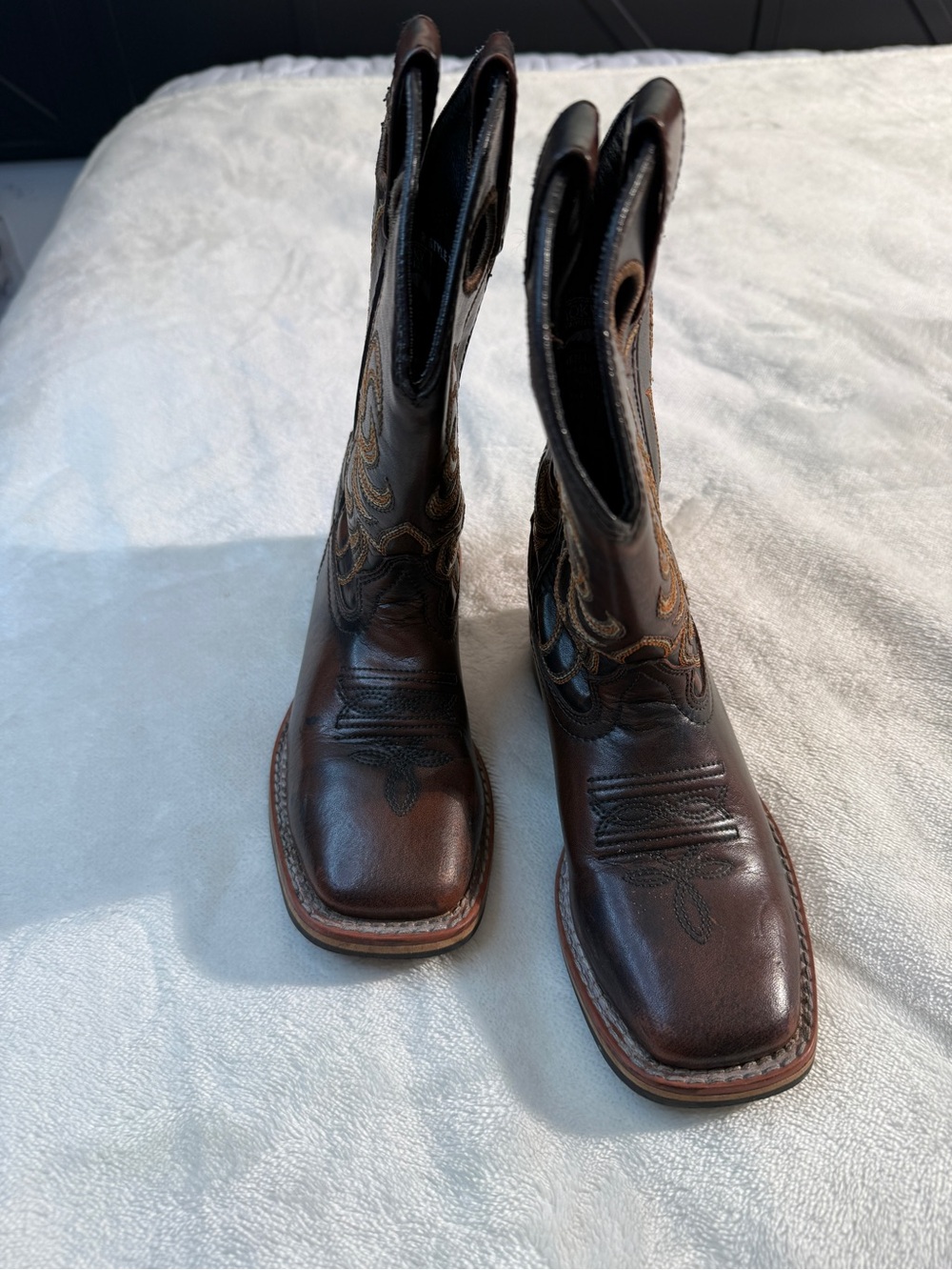 Smoky Mountain Boots Youth Size 12.5 R Brown Leather Square Toe Western